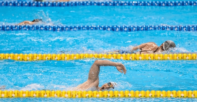 Казахстанцы выиграли две серебряные медали чемпионата по плаванию в Беларуси