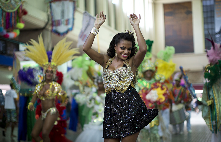 Начинающийся карнавал в Рио-де-Жанейро должен привлечь в город до 1,5 млн туристов