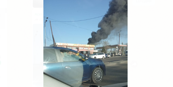 АЗС горит в районе «Барахолки» в Алматы
