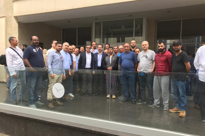 Более 100 работавших на Тенгизе иорданца находятся в окруженном силами безопасности отеле в Атырау