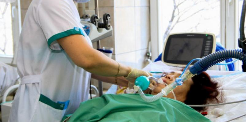 Почти 30 зараженных коронавирусом в Казахстане находятся в крайне тяжелом состоянии