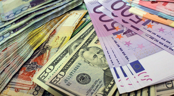 Официальные рыночные курсы валют на 19 февраля установил Нацбанк Казахстана