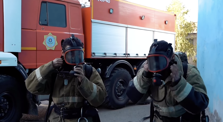 Пациенты и медперсонал эвакуированы во время пожара в Усть-Каменогорске
