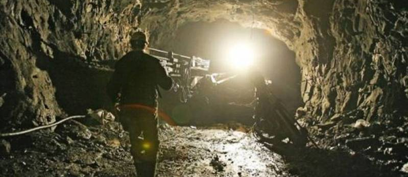 Четыре взрывника погибли в медной шахте в Актюбинской области