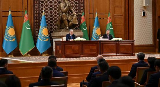 Tokayev and Berdimuhamedov held bilateral talks in expanded format