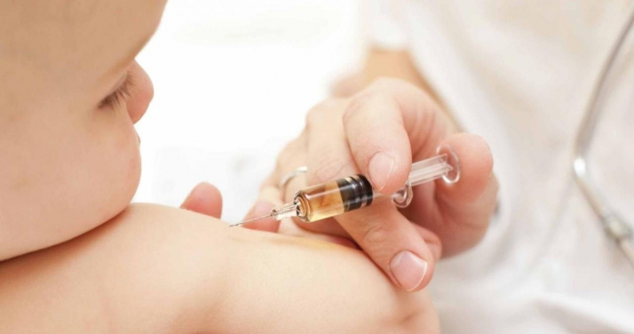 «Пятой колонной» назвал профессор противников вакцинации в Казахстане 