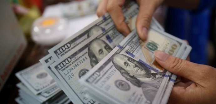 Доллар продолжает дорожать в обменниках Нур-Султана, Алматы и Шымкента