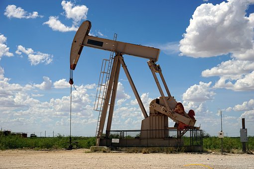 Дефицит ГСМ в Казахстане: Региональные штабы обследуют нефтебазы