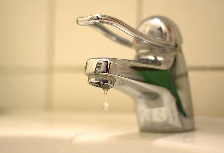 Холодную воду отключат в ряде домов в Костанае