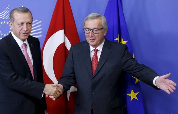 Глава Еврокомиссии гарантировал продолжение переговоров по вступлению Турции в ЕС