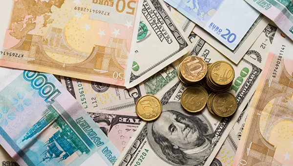 Официальные рыночные курсы валют на 7-8 января 2020 года установил Нацбанк Казахстана