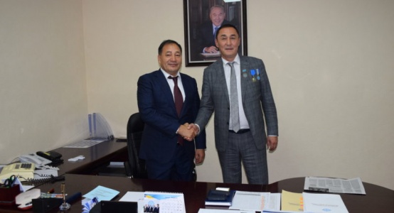 Ex akim of Mangistau region Tugzhanov elected as chairman of Federation of Professional Unions of Kazakhstan