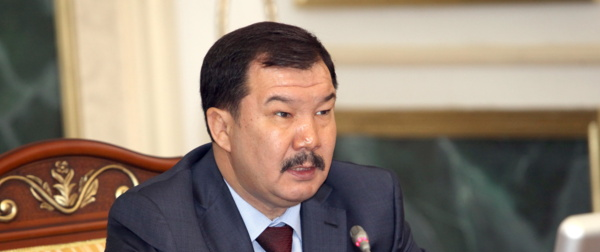 Мажилис продлил полномочия Даулбаева на посту члена Конституционного совета