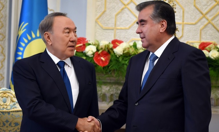 Президент Таджикистана посетит Казахстан 14 марта