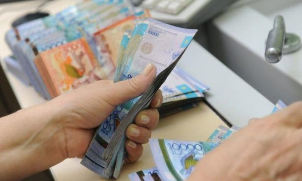 На 40% повысят зарплату работникам сферы культуры в Казахстане в 2020 году