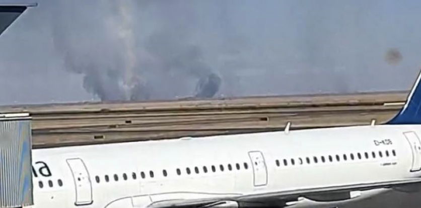 В районе аэропорта Астаны горит сухостой