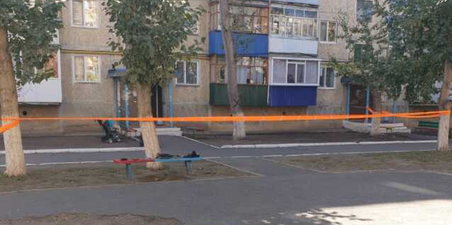 Стрельба в Лисаковске: Стрелок убит, погибла женщина, еще одна женщина и полицейский ранены