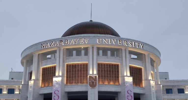 Назарбаев университета нет ни в одном рейтинге при крупном финансировании – депутат