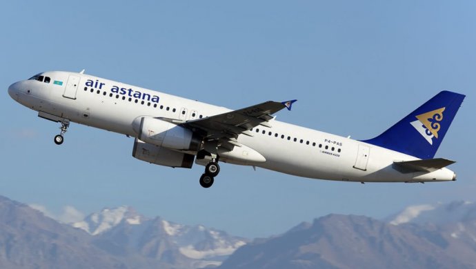 Самолет Air Astana совершил вынужденную посадку в аэропорту Москвы