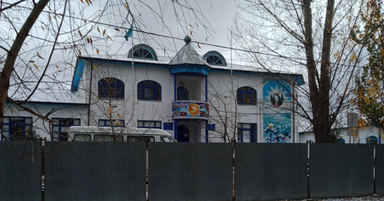 Директор детдома украла выделенные на асфальт деньги в Павлодаре