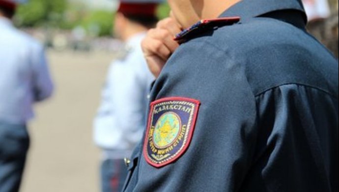 Казахстанских полицейских планируют обеспечить новой формой одежды до 2021 года