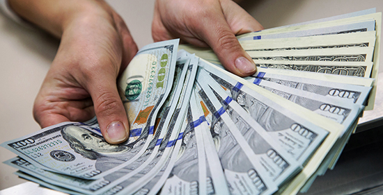 Повышение курса доллара продолжилось в обменниках Нур-Султана, Алматы и Шымкента