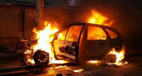 Car of activist from Zhanaozen set on fire before congress of Democratic party