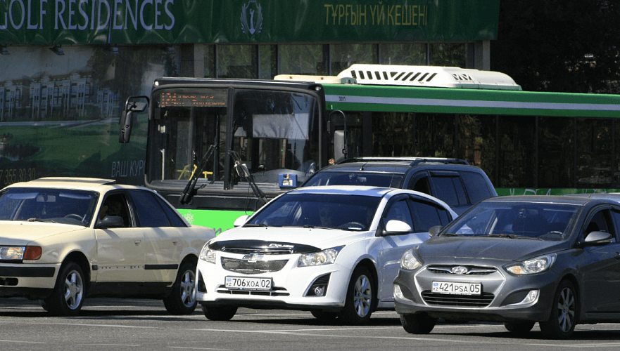 Некоторые автодороги Алматы планируют на выходные делать полностью пешеходными