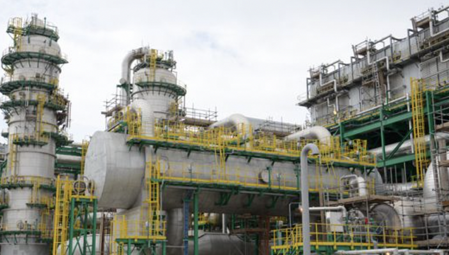 Сообщается об остановке нефтеперерабатывающего завода на Карабатане из-за аварии на МАЭК