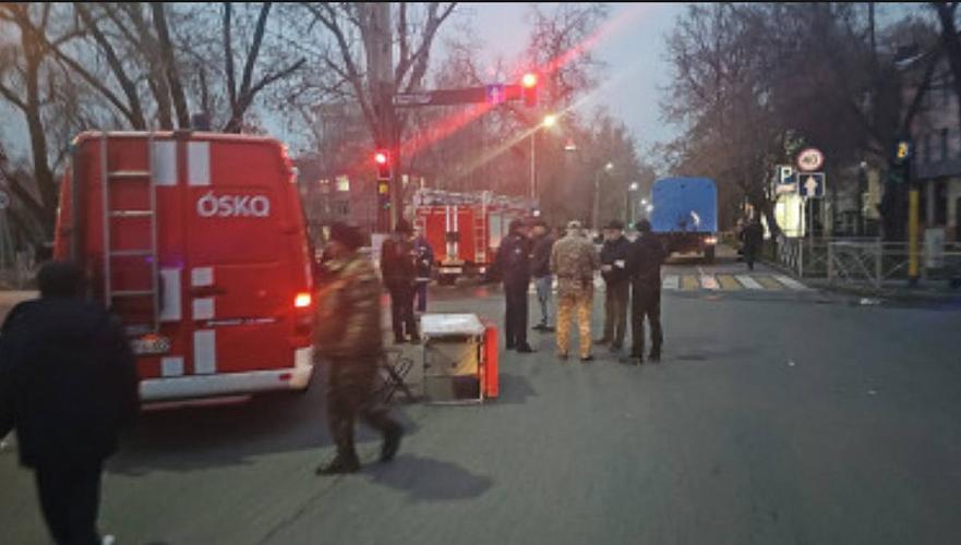Еще двоих человек госпитализировали после пожара в Алматы