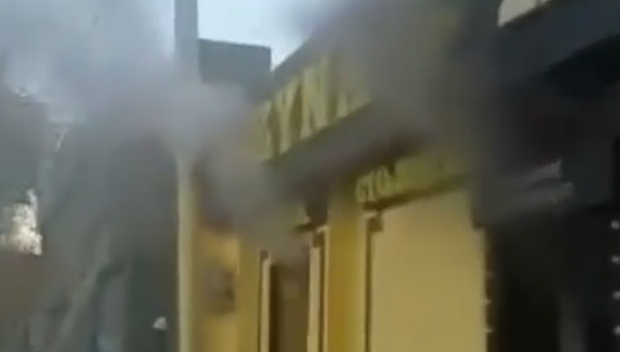 Пожар в кафе тушили по повышенному рангу вызова в Алматы, эвакуировано почти 30 человек