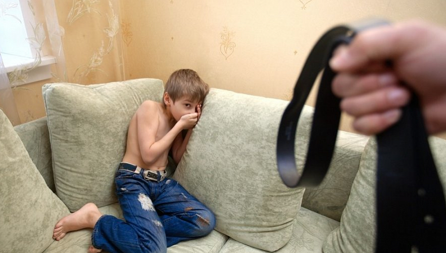 ЮНИСЕФ «предложил» казахстанским родителями купить ремни и скотч для «воспитания» детей