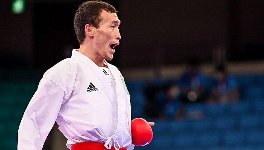 Казахстанский каратист Дархан Асадилов победил всех противников в своей группе в Токио
