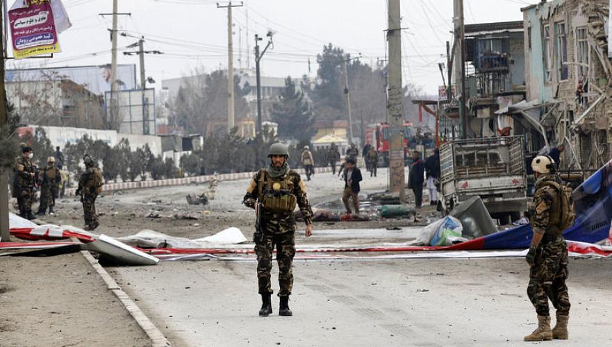 Около 10 военных погибли во время нападения талибов в Афганистане