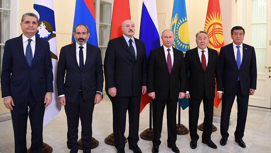 Идея введения единой валюты в ЕАЭС серьезно не обсуждалась – Назарбаев