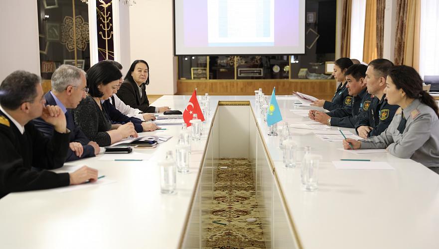 Проекты договоров по защите секретной информации и разведки согласовали военные Казахстана и Турции