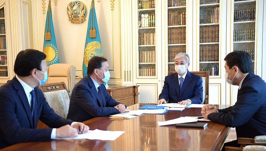 Токаев поручил продлить карантин еще на две недели в Казахстане