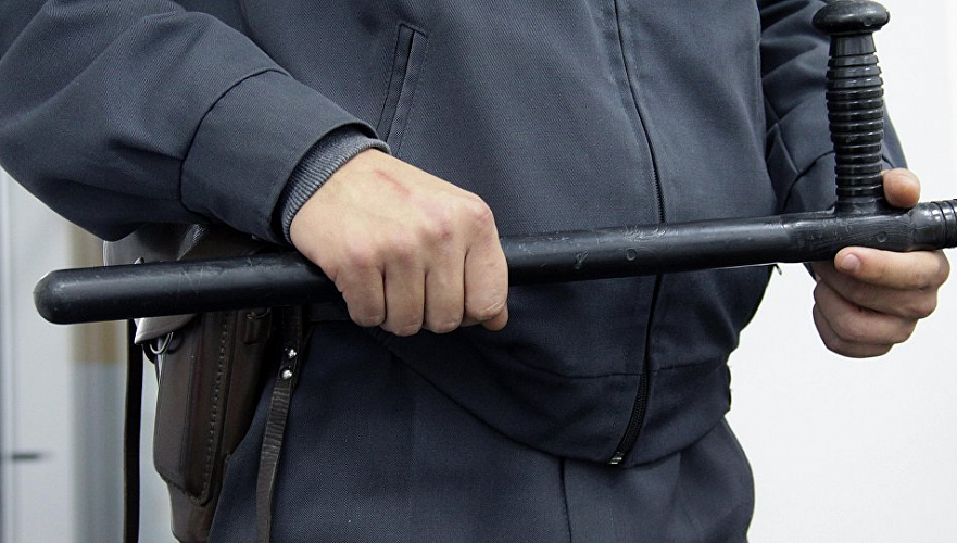 Атырауские депутаты потребовали от силовиков прекратить избиения участников митингов