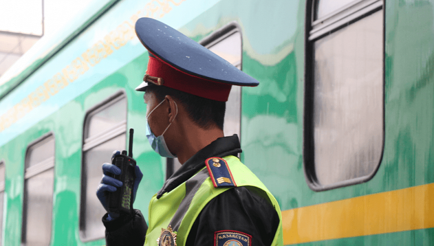 Граждан Азербайджана и Узбекистана арестовали в Актобе за пьяный дебош в поезде