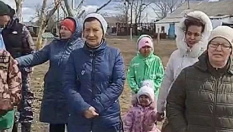 Жители отрезанного в зоне наводнения села Акмолинской области: 13-й день без света и воды