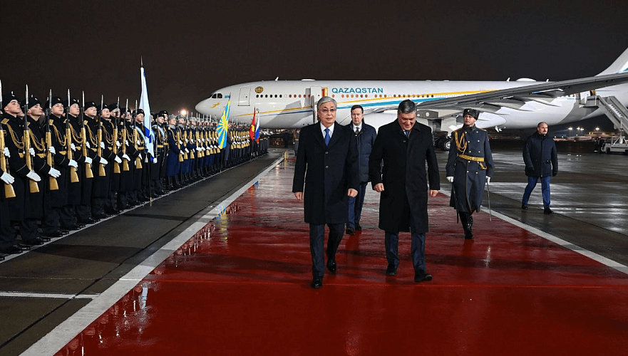 Токаев по приглашению Путина прибыл с официальным визитом в Россию