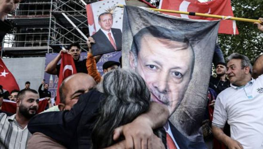 Токаев поздравил Реджепа Эрдогана с победой на президентских выборах в Турции