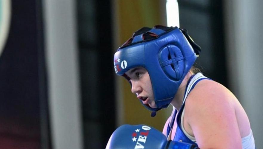 Казахстанка победила в четвертьфинальном поединке на ЧМ по боксу в Индии