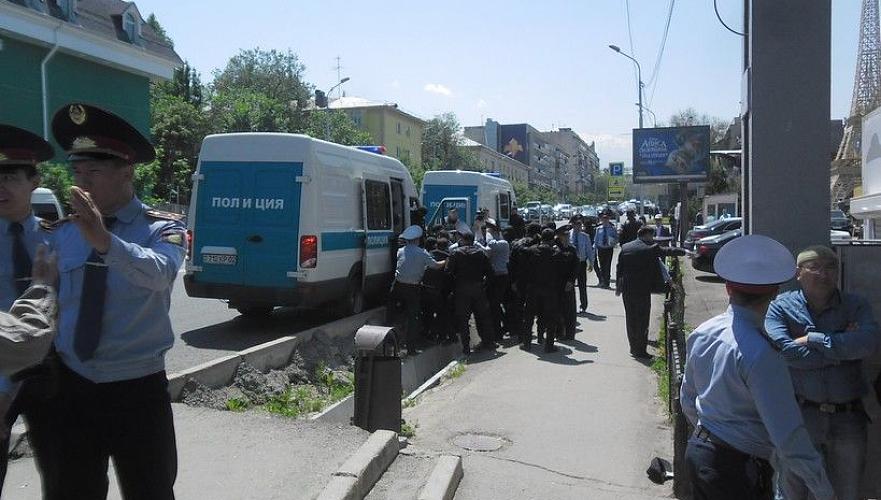Тендер полиции Алматы на 23 автозака за Т443,44 млн выиграл «СарыаркаАвтоПром»