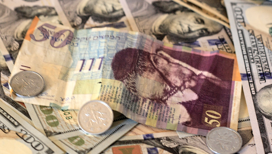 Официальные рыночные курсы инвалют на 18 сентября установил Нацбанк Казахстана