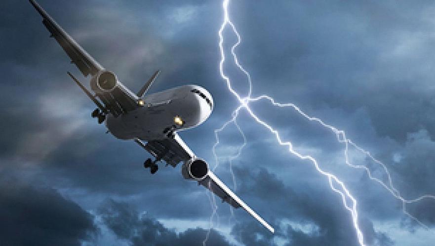 В самолет ударила молния – пассажир рейса «Алматы-Тбилиси»