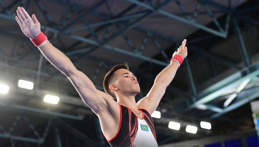 Казахстанский гимнаст Нариман Курбанов выиграл «серебро» Универсиады-2019 в Италии