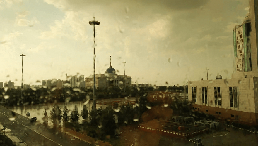 Дождь с грозой ожидается в субботу в Нур-Султане, Алматы и Шымкенте