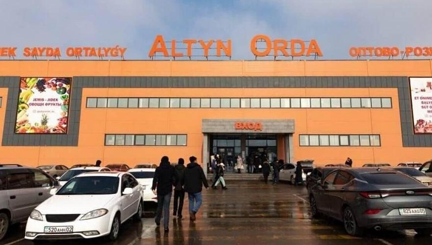 Более 300 нарушений законодательства выявили на алматинском рынке «Алтын Орда»