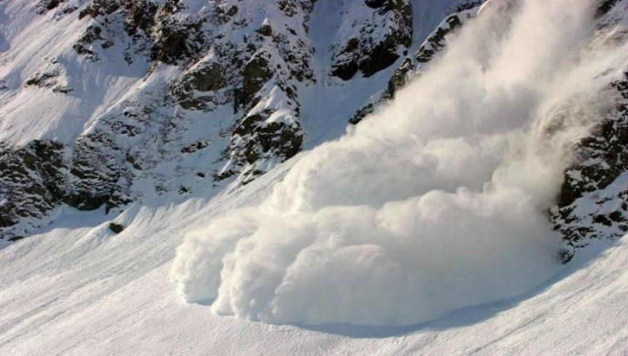О возможном сходе лавин на склонах гор в Алматы предупредили синоптики